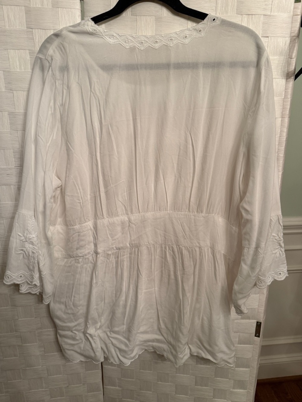 Soft Surroundings XL White Embroidered Top
over connected tank, good con🩷 - Picture 3 of 12